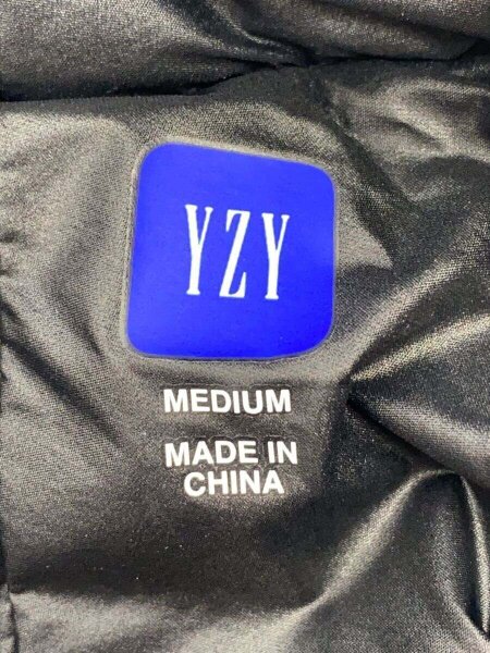 YEEZY(イージー) / 13 MOCK NECK PULLOVER PUFFER/ブルゾン/M/ナイロン