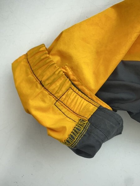 NIKE ACG(ナイキエーシージー) / ナイロンジャケット/M/ナイロン