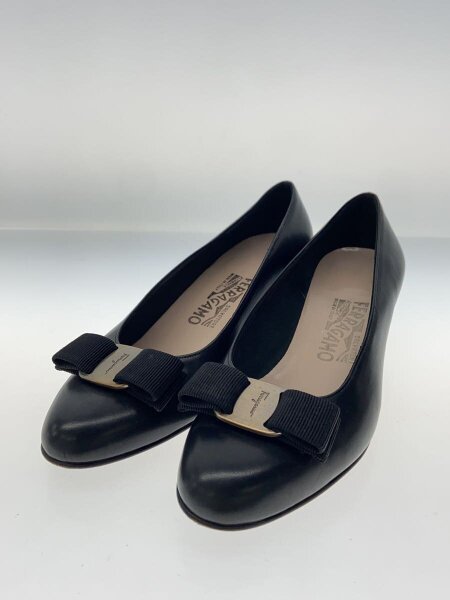 ⭐️未使用品⭐️ サルバトーレフェラガモ　ヴァラリボン　パンプス　5.5 フェラガモVARAリボンパンプス