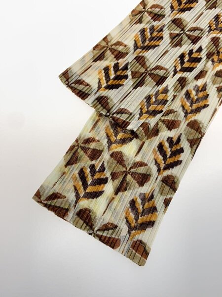 PLEATS PLEASE ISSEY MIYAKE(プリーツプリーズイッセイミヤケ