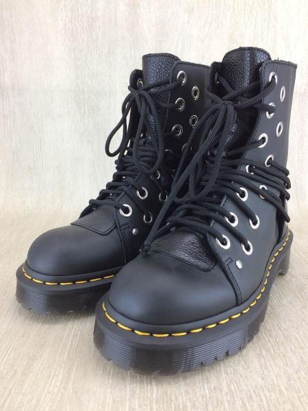 dr martens daria