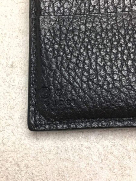 グッチ GUCCI 二つ折り財布 レザー 598167 GUCCI(グッチ) / 2つ折り財布/レザー/BLK/無地/メンズ/598167// | 中古