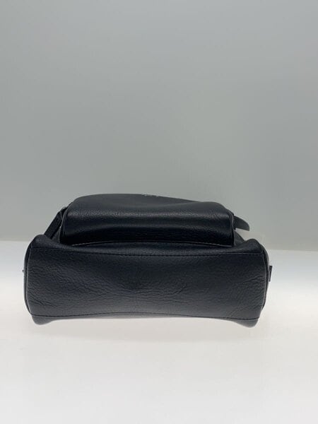 【未使用級】アニエスベー カメラバッグ ショルダーバッグ レザー ブラック 黒 agnes b.(アニエスベー) / ショルダーバッグ/牛革/BLK/NS14-01/レザー