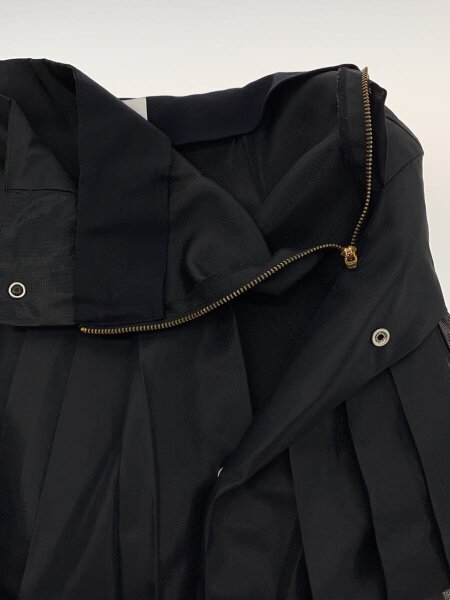 TOGA PULLA（トーガ プルラ）の「TOGA PULLA(トーガプルラ TOGA◆スカート/O/ポリエステル/BLK/ストライプ/TA31-FG043