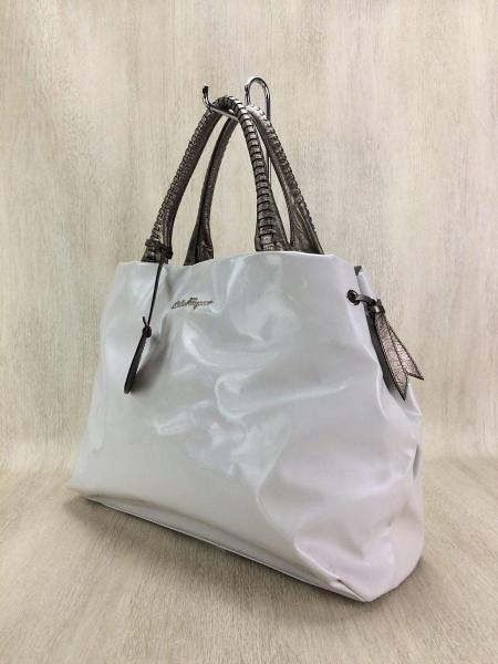 Salvatore Ferragamo(サルヴァトーレフェラガモ) / サルヴァトーレ 