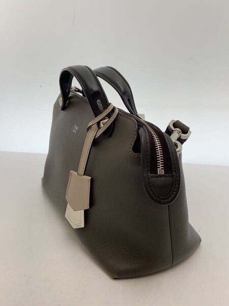 FENDI / 角スレ有/ショルダーバッグ/レザー/GRY/8BL124 5QJ F03BL FENDI(フェンディ) / 角スレ有/ショルダーバッグ/レザー/GRY/8BL124