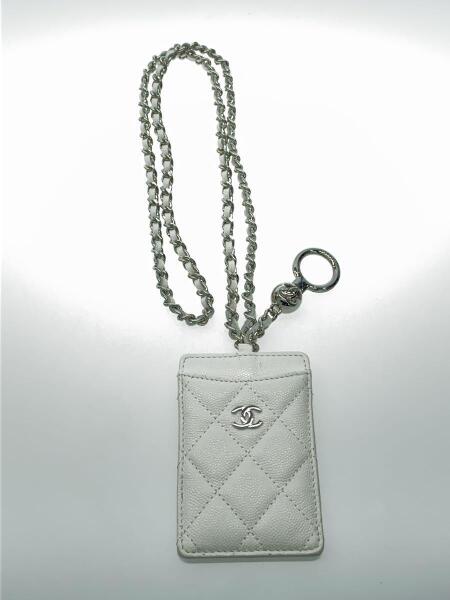 CHANEL / マトラッセ/キャビアスキン/ショルダーストラップ付パスケース/レザー/WHT/レディース CHANEL(シャネル) / マトラッセ/キャビアスキン/ショルダーストラップ