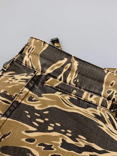 WTAPS / 00s/ショートパンツ/L/コットン/マルチカラー/カモフラ/HEDTMT-09 WTAPS(ダブルタップス) / 00s/タイガーカモ/カーゴショーツ/ショート