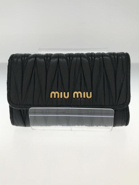 miumiu ミュウミュウ 新作 ロゴ マテラッセ レザーキーケース（MIU MIU