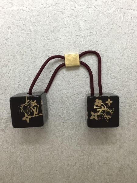 m*♡様 ルイ・ヴィトン ヘアゴム LVロゴ ゴールド ルイヴィトン ヘアゴム m*♡様 ルイ・ヴィトン ヘアゴム LVロゴ