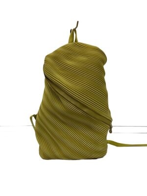 PLEATS PLEASE ISSEY MIYAKEのバックパック検索結果|古着・中古品の