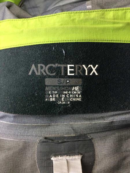 ARC'TERYX(アークテリクス) / ナイロンジャケット/S/ナイロン/GRN/無地