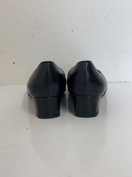 ☆未使用品☆ フェラガモ パンプス レザー ブラック 7 1/2 サイズ Salvatore Ferragamo(サルヴァトーレフェラガモ) / 7 1/2 /パンプス