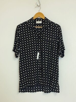 SAINT LAURENTのシャツ検索結果|古着・中古品の通販サイト セカンド