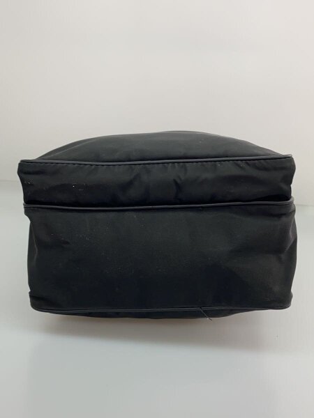 PRADA(プラダ) / トライアングルロゴ/カメラバッグ/ショルダーバッグ