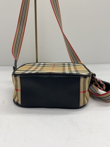 BURBERRY(バーバリー) / ノバチェック柄Bワッペンショルダーカメラ 