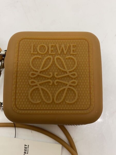 LOEWE 希少品！限定価格！円形ケース　値下げ可能 LOEWE 希少品！限定価格！円形ケース 値下げ可能 LOEWE 希少品！限定
