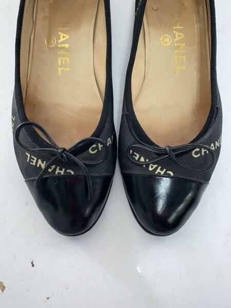 CHANEL(シャネル) / フラットパンプス/ロゴ柄/37.5/BLK/使用感有