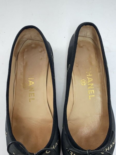 CHANEL(シャネル) / フラットパンプス/ロゴ柄/37.5/BLK/使用感有
