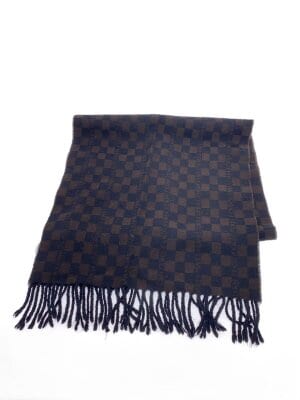 FENDIのマフラー検索結果|古着・中古品の通販サイト セカンド