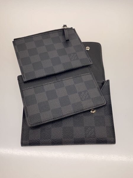 LOUIS VUITTON(ルイヴィトン) / ポルト・フォイユ・コンパクト 