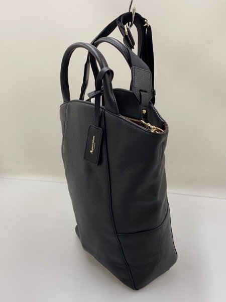 Aquascutum(アクアスキュータム) / ショルダーバッグ/レザー/ブラック 