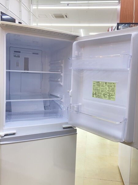 SHARP(シャープ) / 冷蔵庫 SJ-14E7-KW | 中古品の販売・通販なら 