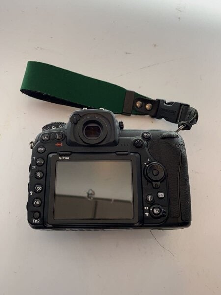 Nikon(ニコン) / デジタル一眼カメラ D500 ボディ | 中古品の販売