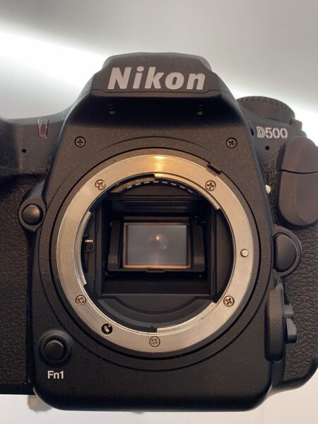 Nikon(ニコン) / デジタル一眼カメラ D500 ボディ | 中古品の販売