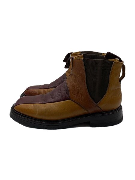 Tricker