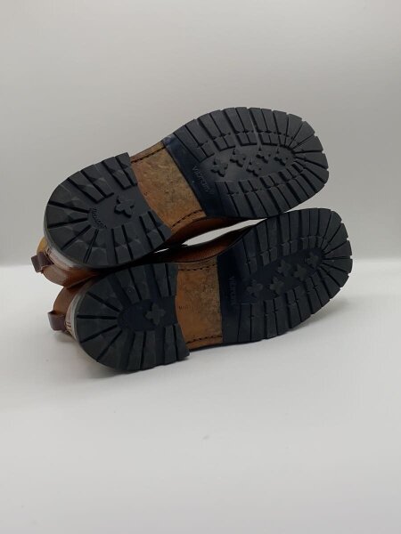 Tricker