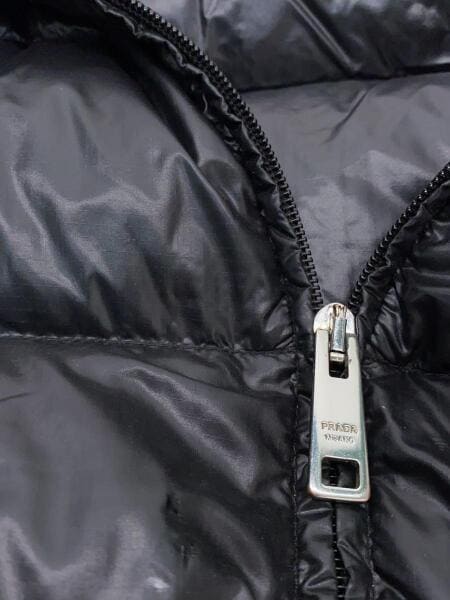 ダウンジャケット PRADA 50 中古・古着通販】PRADA (プラダ) ダウンジャケット ブラック サイズ