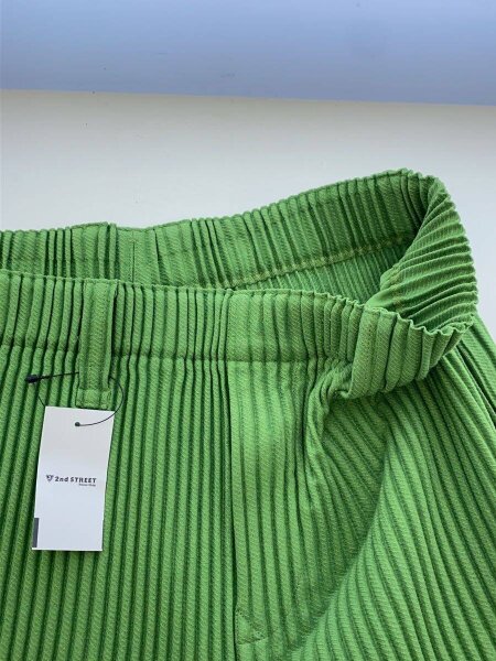 HOMME PLISSE ISSEY MIYAKE / ボトム/2/ポリエステル/GRN/HP23FF302 HOMME PLISSE ISSEY MIYAKE(オムプリッセイッセイミヤケ) / ボトム/2