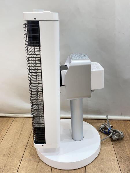 D043　ダイキン　セラムヒート　遠赤外線電気ヒーター DAIKIN セラムヒート 遠赤外線暖房機