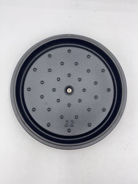 Staub(ストウブ) / 鍋/サイズ:22cm/GRY | 中古品の販売・通販なら