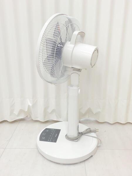 未使用品 日立扇風機 リビング扇 HEF-130R2 HITACHI(ヒタチ) / ACモーターリビング扇風機/HEF-130R2/4段階調整