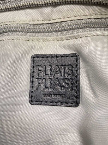 PLEATS PLEASE ISSEY MIYAKE(プリーツプリーズイッセイミヤケ