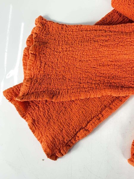 me ISSEY MIYAKE(ミーイッセイミヤケ) / シワ胸刺繍カーディガン(薄手