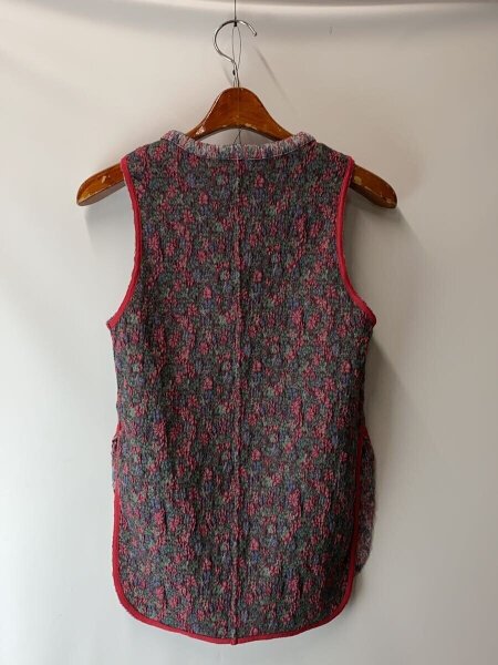 バッカ新品フラワージャガードストレッチタンクトップ