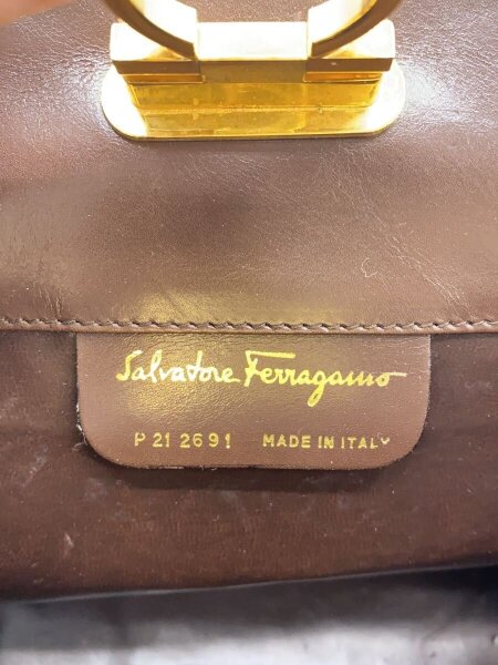 Salvatore Ferragamo(サルヴァトーレフェラガモ) / ショルダーバッグ 