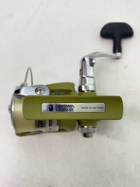 DAIWA × A BATHING APE フィッシング エイプ DV1 ダイワ DAIWA × A BATHING APE フィッシング エイプ DV1 ダイワ 【公式通販】