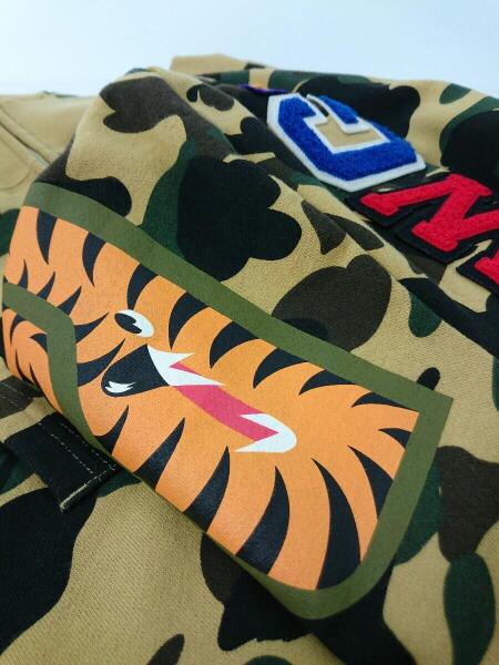 A BATHING APE(アベイシングエイプ) / アベイシングエイプ/シャーク 