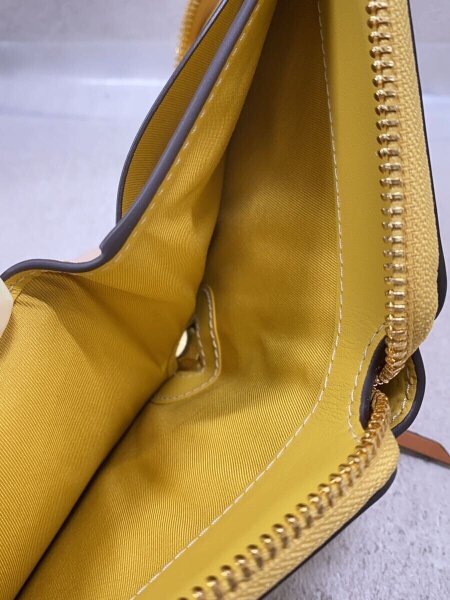 TORY BURCH(トリーバーチ) / 2つ折り財布/レザー/YLW/総柄/レディース