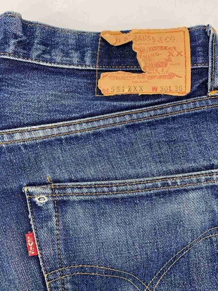 中古 LEVI'S 551ZXX ボタン裏刻印 555 バレンシア工場 米国製 Levi's