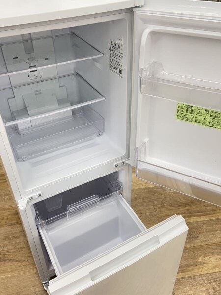 SHARP(シャープ) / 冷蔵庫・冷凍庫 SJ-D15G-W// | 中古品の販売・通販 