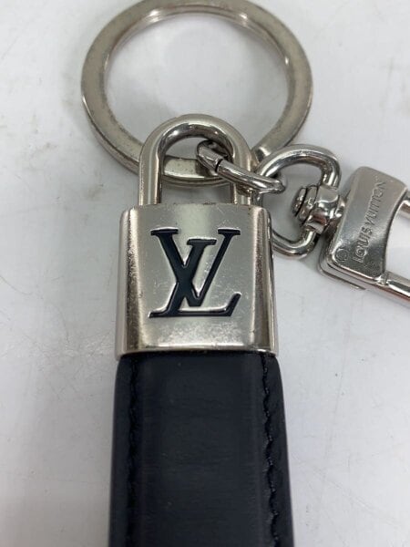 LOUIS VUITTON(ルイヴィトン) / ポルト・クレ・ドラゴンヌ・LV