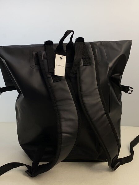 YEEZY(イージー) / リュック/PVC/BLK/BP-01 | 中古品の販売・通販なら