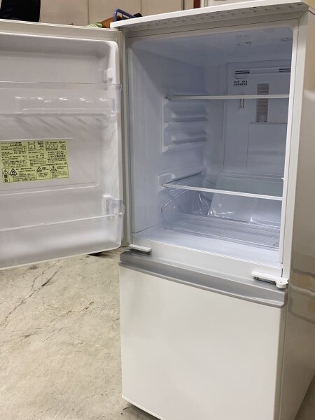 SHARP(シャープ) / 冷蔵庫・冷凍庫 SJ-14E4-KW | 中古品の販売・通販 
