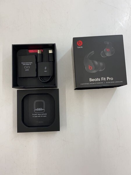 beats by dr.dre(ビーツバイドクタードレ) / イヤホン Beats Fit Pro