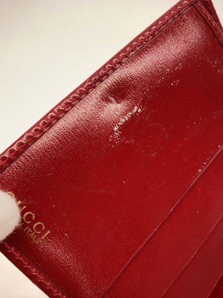 GUCCI レザー 二つ折り財布 レッド GUCCI レッド 二つ折り財布 GUCCI（財布 ・ レッド/赤色系）のフリマ